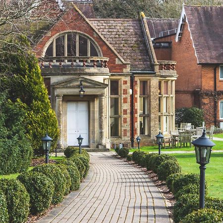 Audleys Wood Hotel, Basingstoke Exterior foto